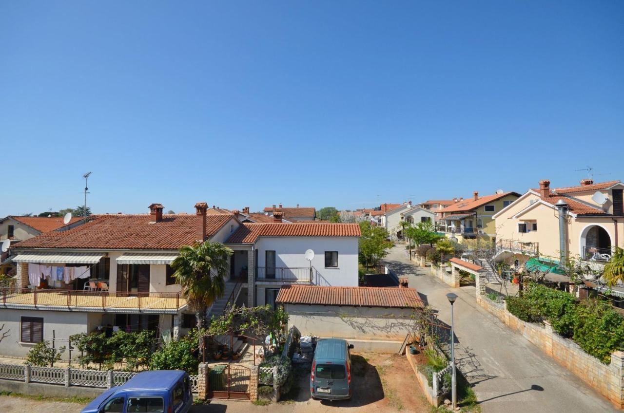 Apartment Ljiljana *